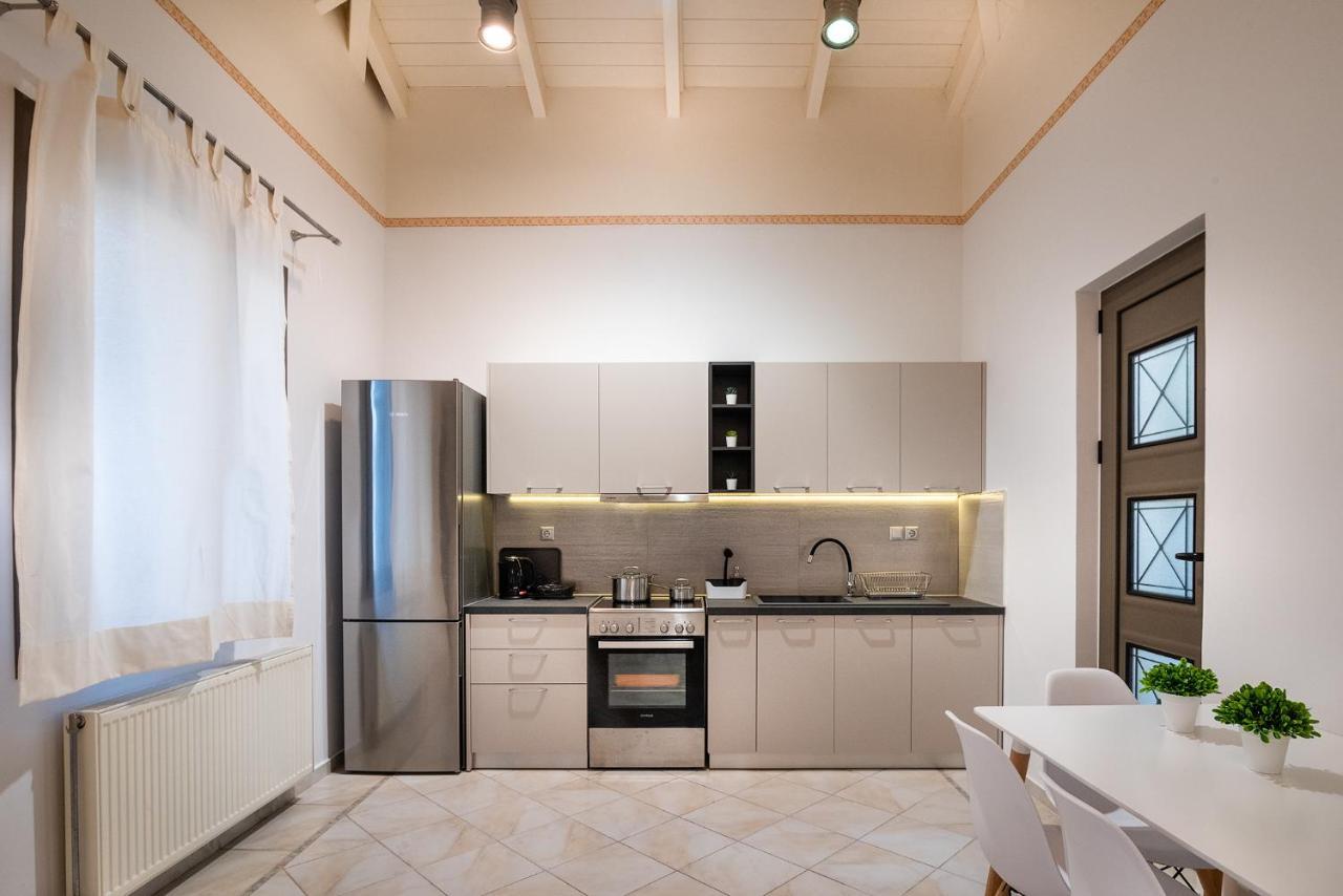 Topalidi'S Home Nea Palatia Exteriör bild