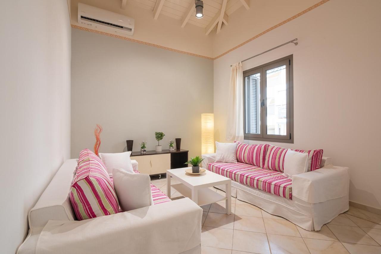 Topalidi'S Home Nea Palatia Exteriör bild